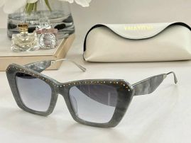 Picture of Valentino Sunglasses _SKUfw56704003fw